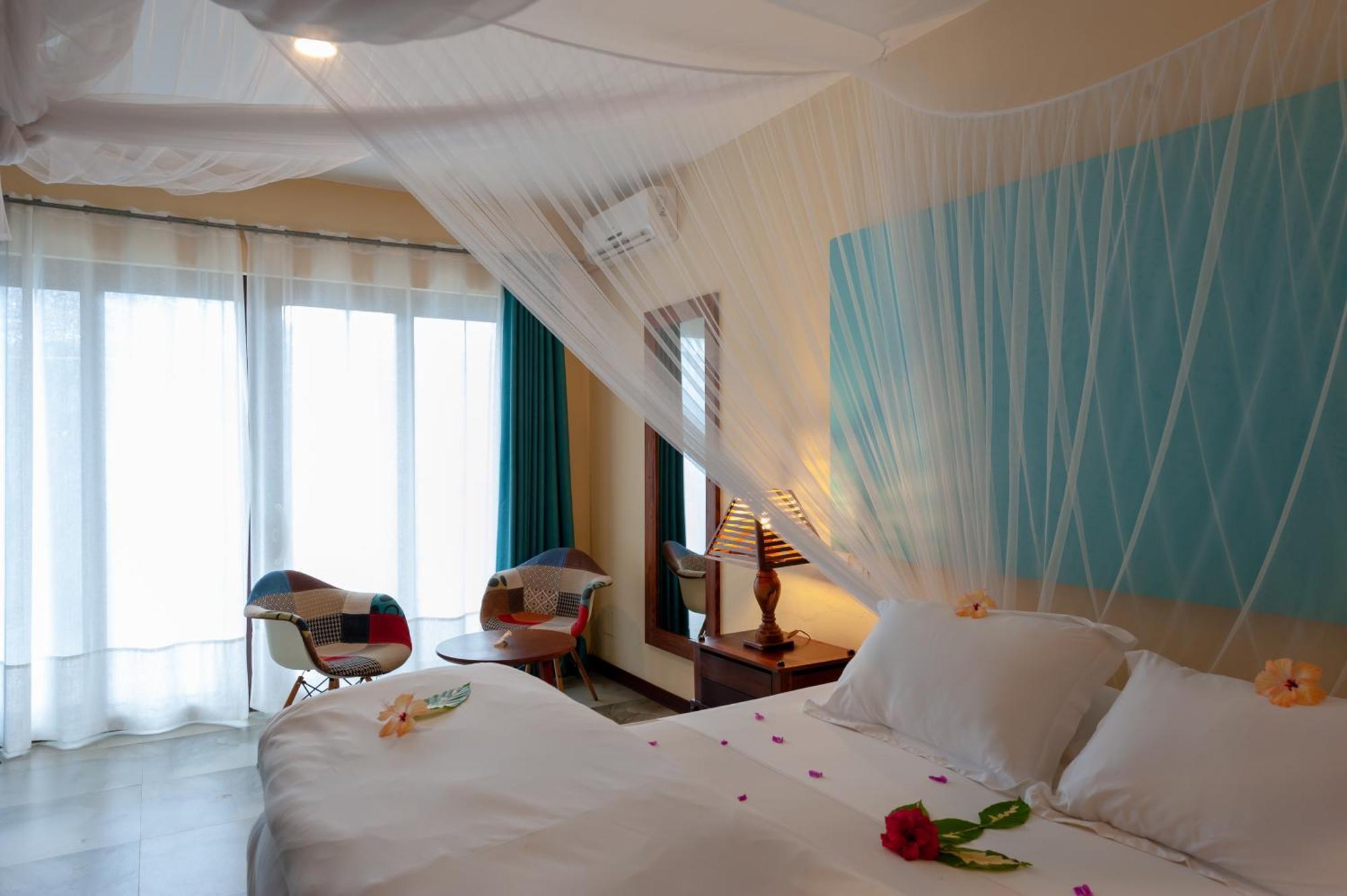 Nosy Be Hotel & Spa Ambondrona  Buitenkant foto