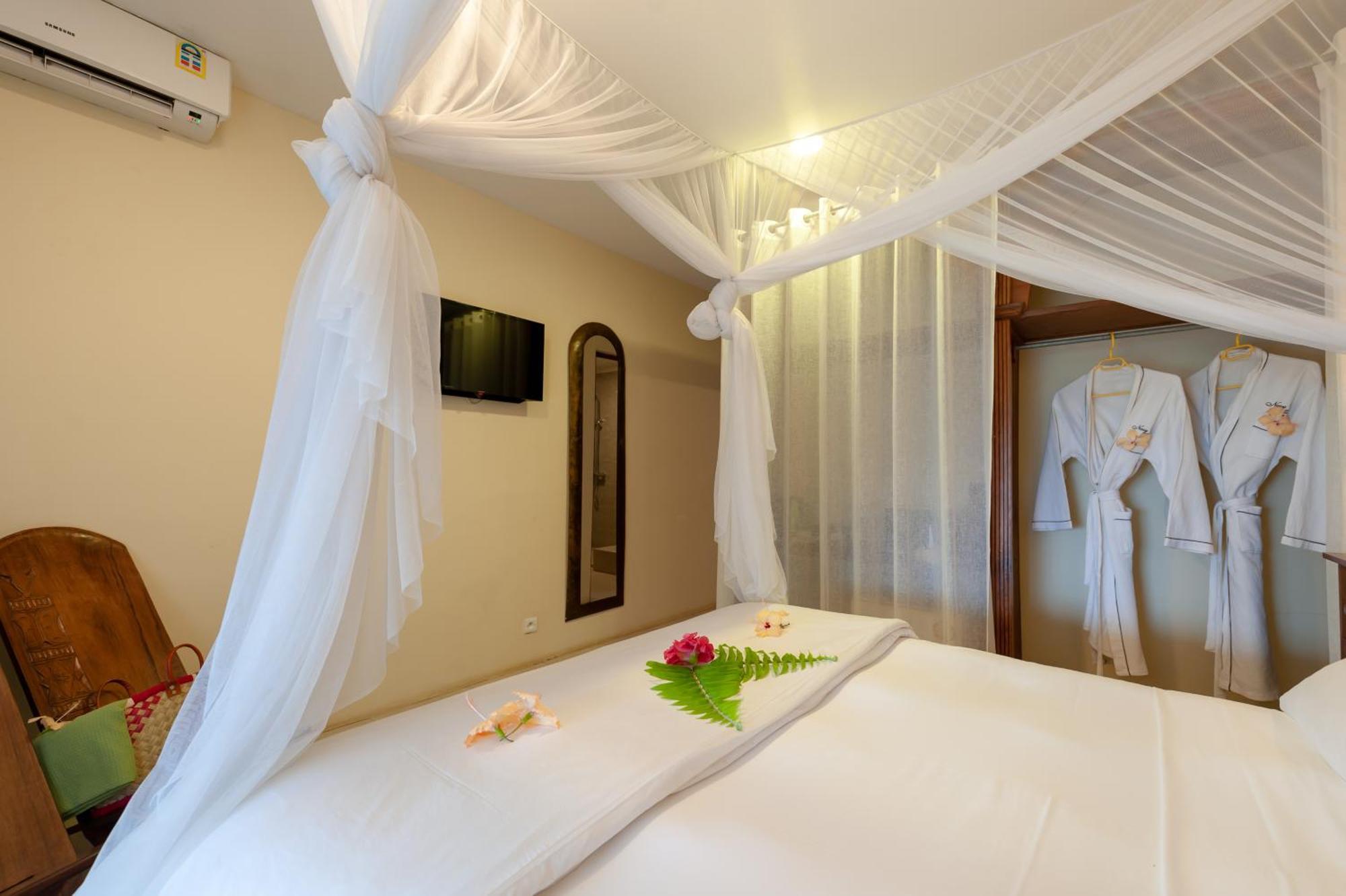 Nosy Be Hotel & Spa Ambondrona  Buitenkant foto